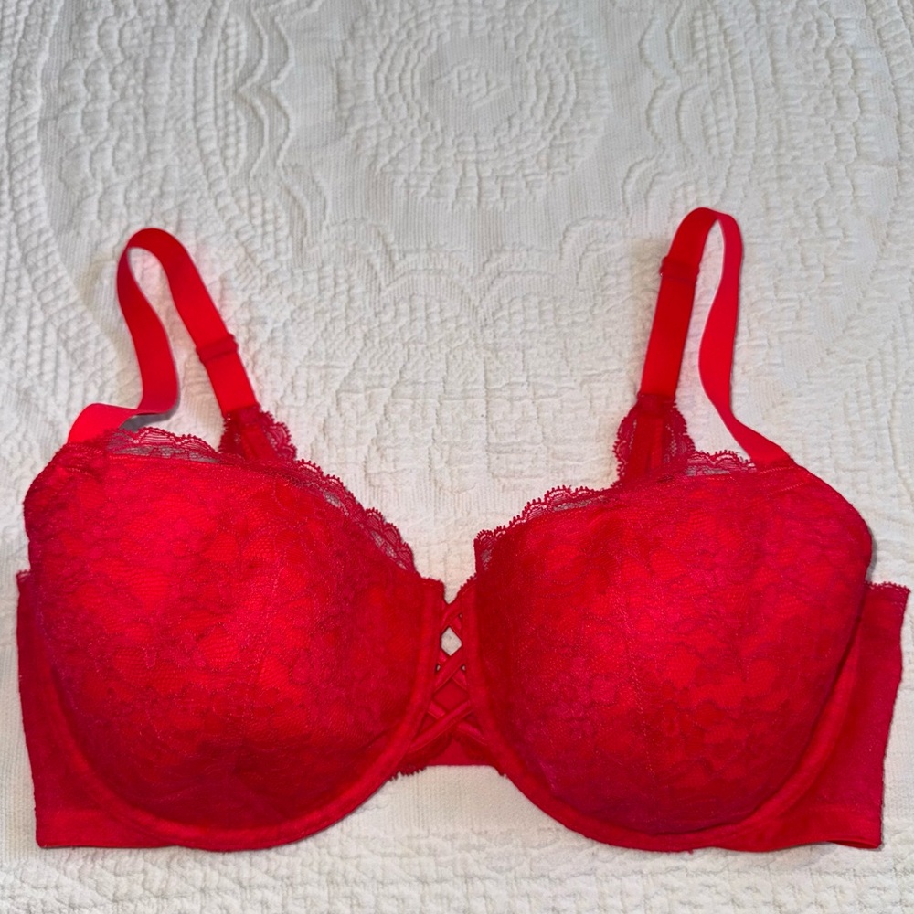 Victoria's Secret 36D Bra Red Lace Very Sexy Lined Balconette Underwier